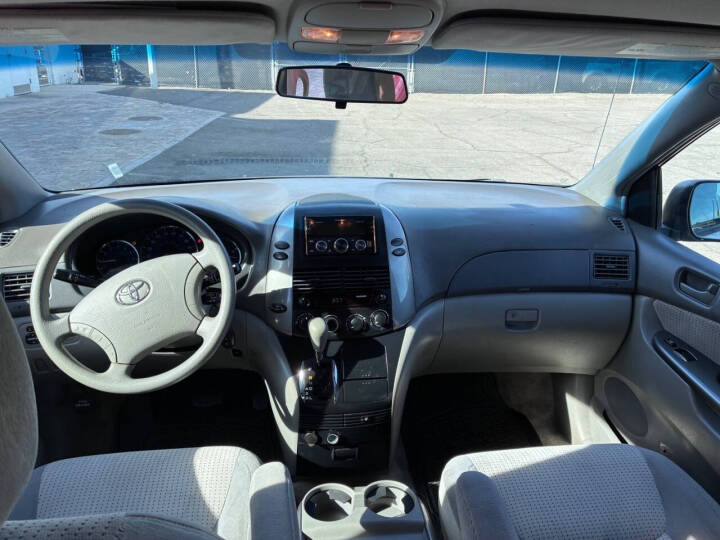 2010 Toyota Sienna
