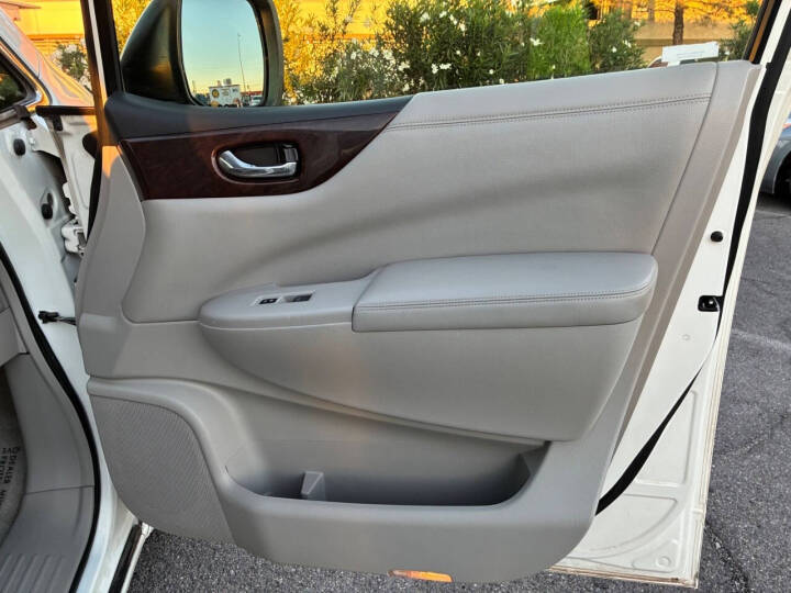 2012 Nissan Quest