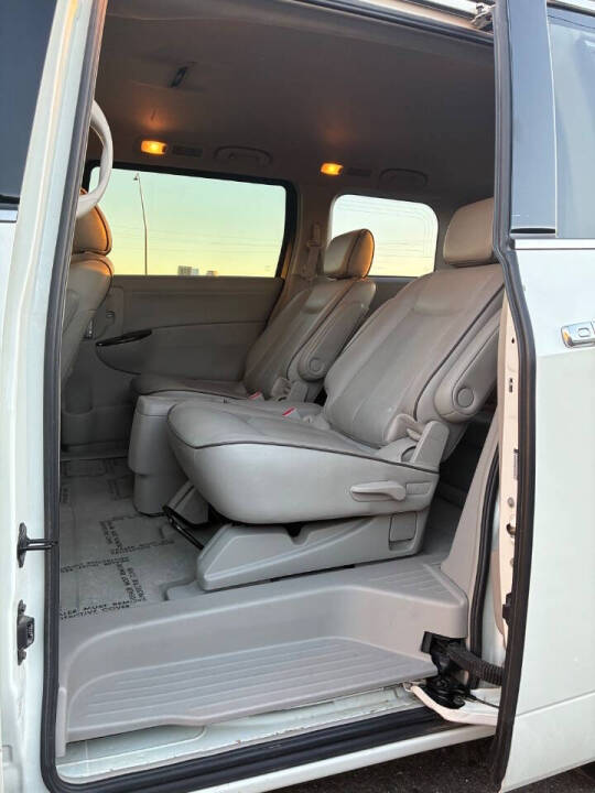 2012 Nissan Quest