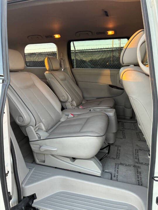 2012 Nissan Quest
