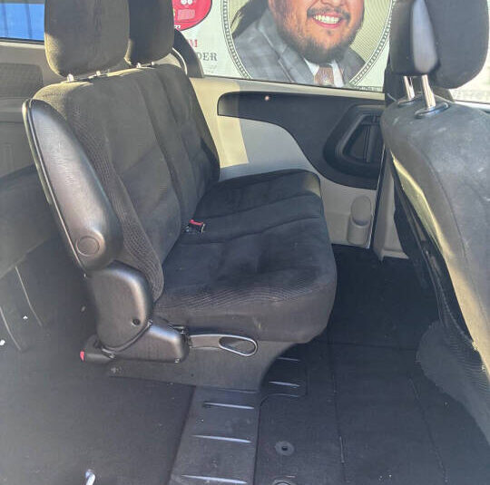 2017 Dodge Grand Caravan SE - Photo 19