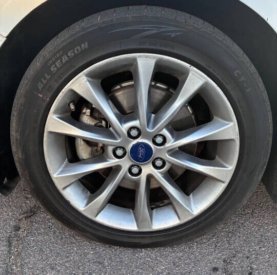 2017 Ford Fusion Hybrid SE - Photo 17