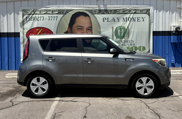 Why Parents Choose Used Cars in Tucson, AZ As Graduation Gifts For Teens?